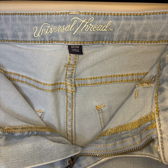 Universal Thread Women’s Mid-Rise Jegging Light Wash Jeans Size 8 - Picture 5 of 11